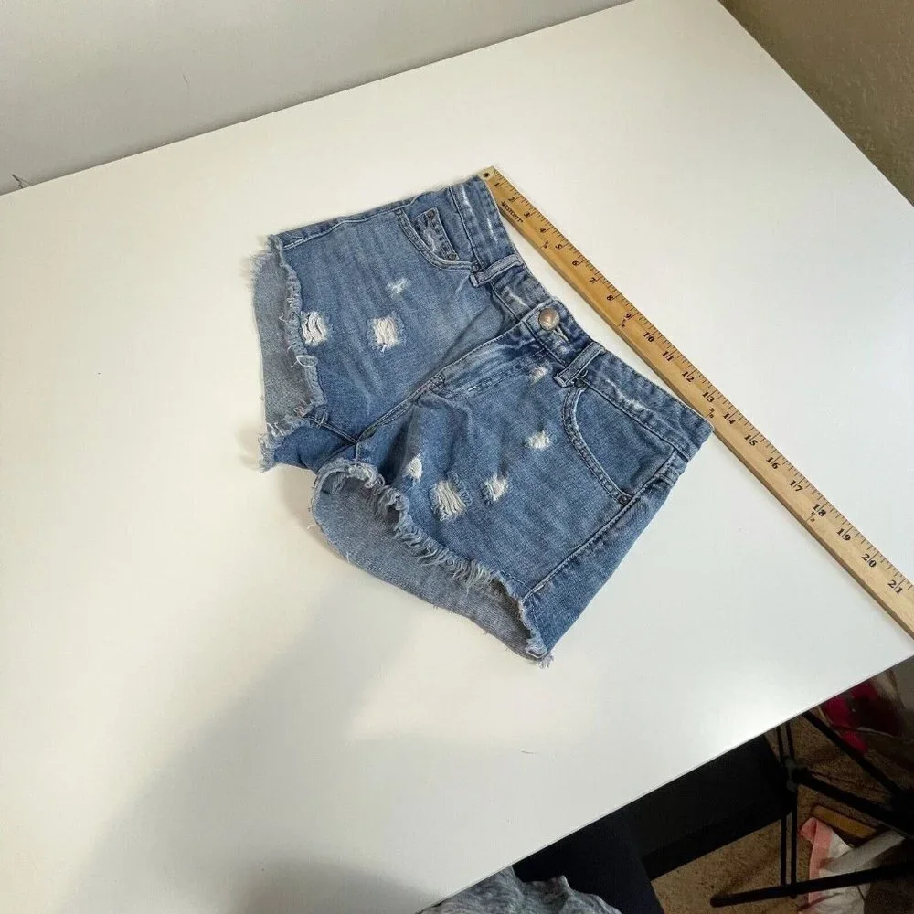 Free People Distressed Denim Cut-off Shorts Blue Size‎ 25 Mid Rise Dark Wash